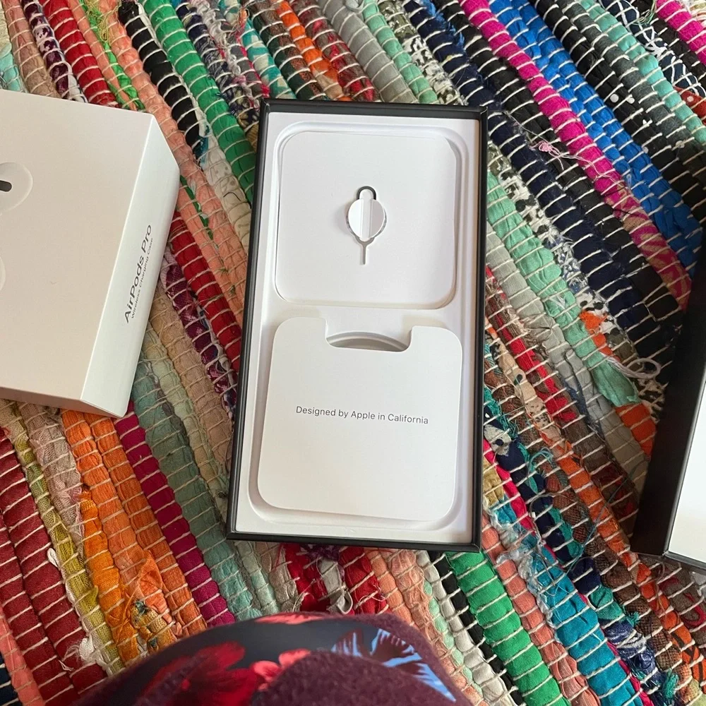 iPhone 12 Pro box - Picture 3 of 3